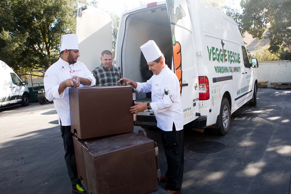 Veggie Rescue redirects buffet food to seniors