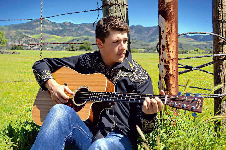 Local singer, 19, to open for country music star