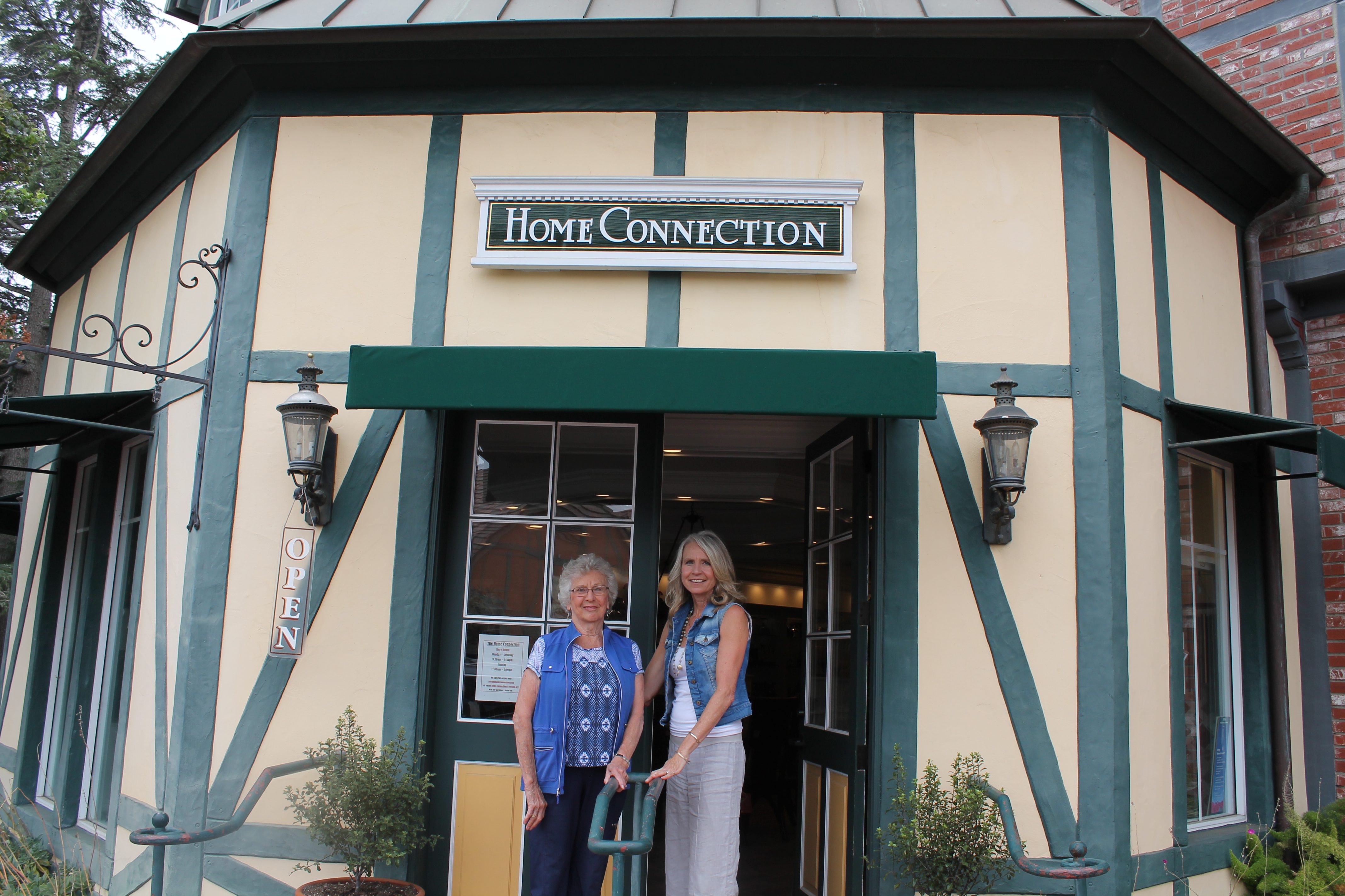 The Home Connection celebrates new location