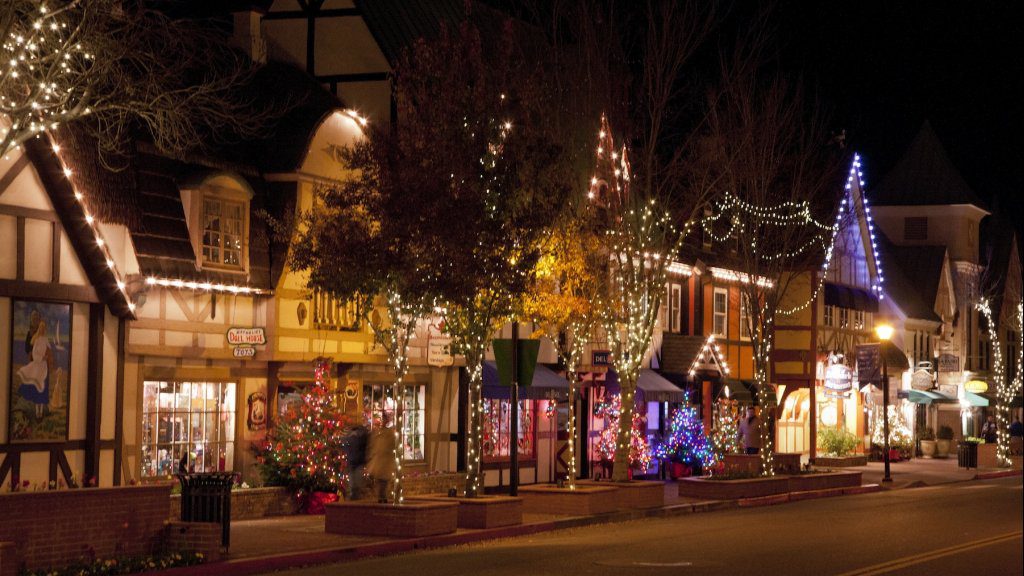 Solvang hires SF based event company for Julefest, with stipulation on hiring local consultant