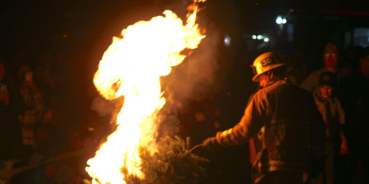 Solvang Tree Burn signals end of another Julefest