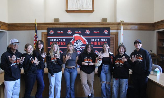 SYHS girls golf squad gets their CIF championship rings