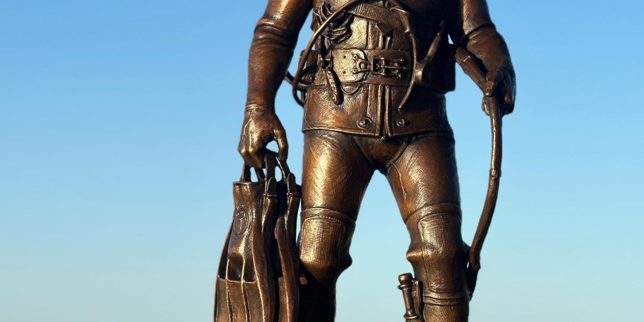 Unveiling the Deepwater Diving Monument