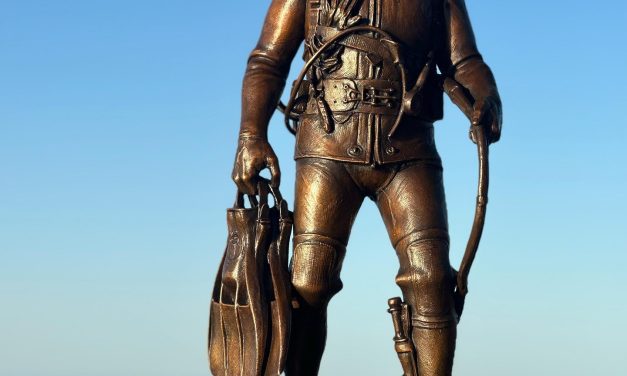 Unveiling the Deepwater Diving Monument